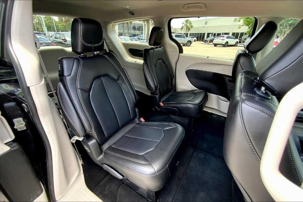 used 2023 Chrysler Pacifica car, priced at $29,995