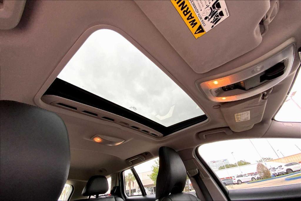 used 2015 Volvo V60 car, priced at $9,995