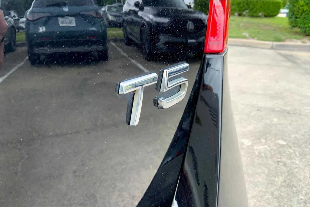 used 2015 Volvo V60 car, priced at $9,995