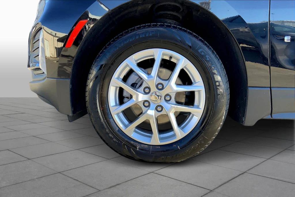 used 2024 Chevrolet Equinox car, priced at $20,495