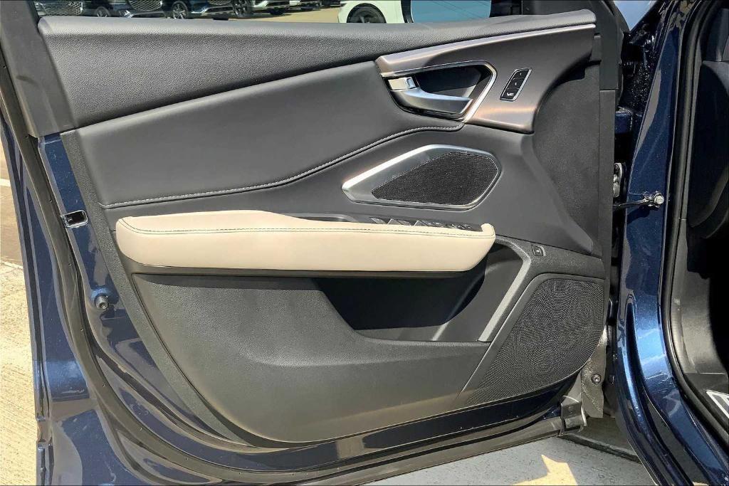new 2025 Acura RDX car, priced at $46,050