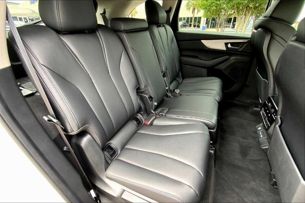 used 2024 Acura MDX car, priced at $41,995