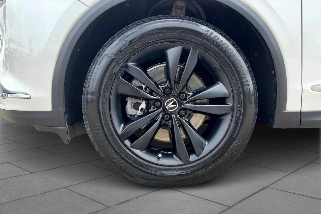 used 2024 Acura MDX car, priced at $41,995