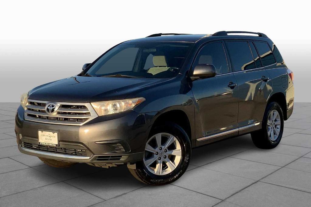 used 2013 Toyota Highlander car, priced at $14,495