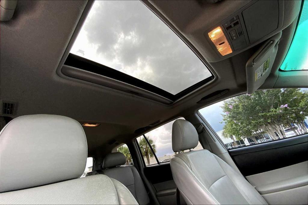 used 2011 Toyota Highlander car, priced at $10,995