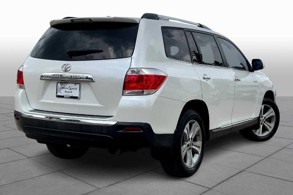 used 2011 Toyota Highlander car, priced at $10,995