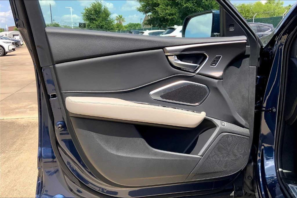 new 2025 Acura RDX car, priced at $46,050