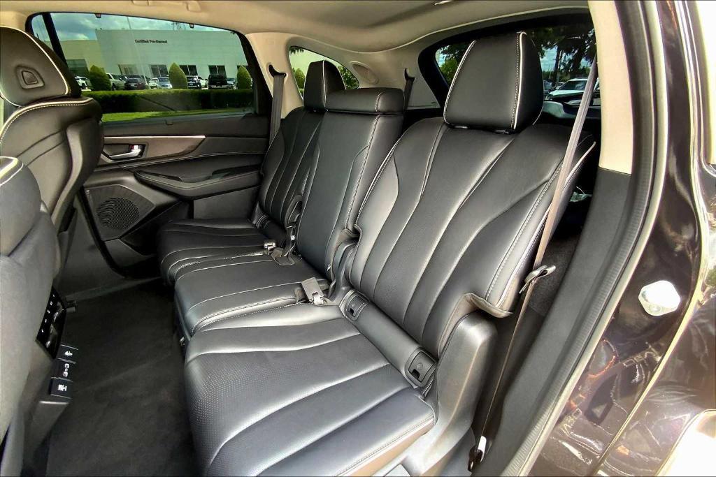 used 2023 Acura MDX car, priced at $44,995