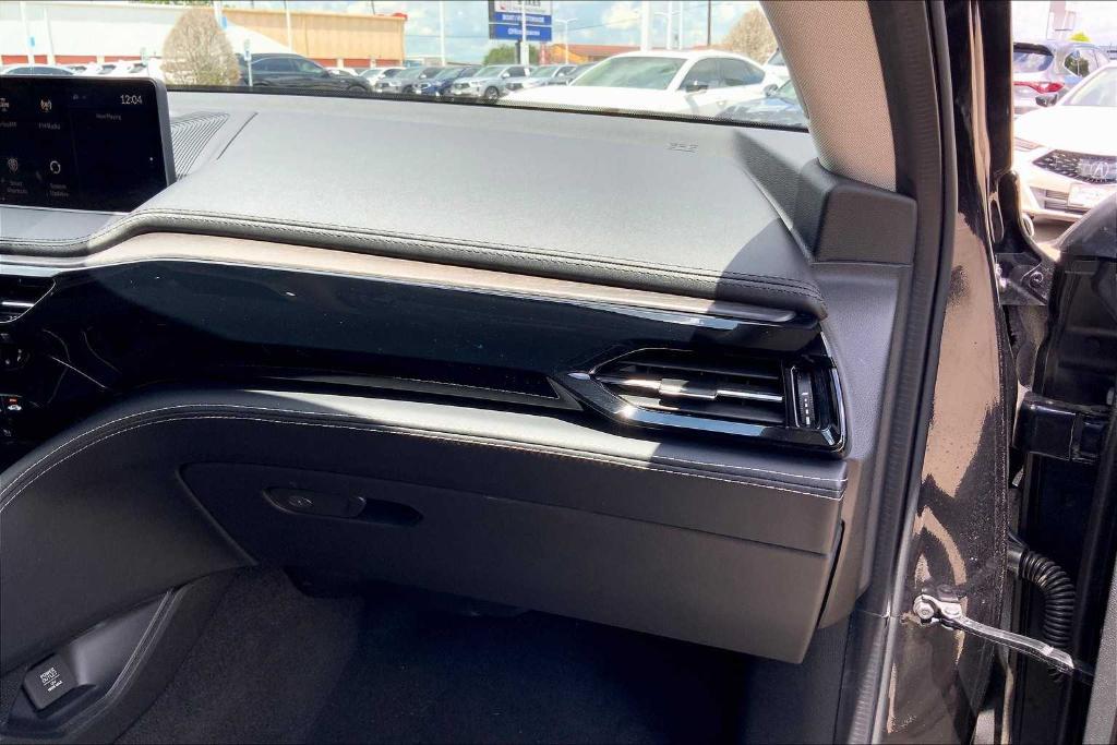 used 2023 Acura MDX car, priced at $44,995