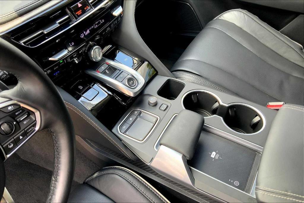 used 2023 Acura MDX car, priced at $44,995