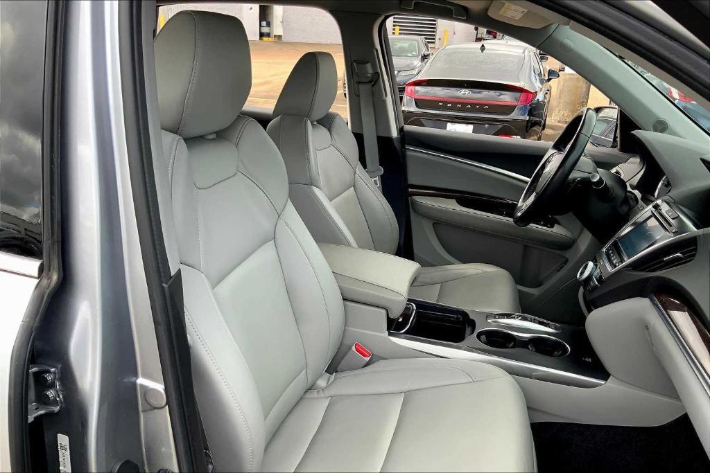 used 2020 Acura MDX car, priced at $23,495