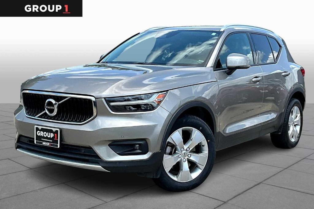 used 2022 Volvo XC40 car, priced at $22,495