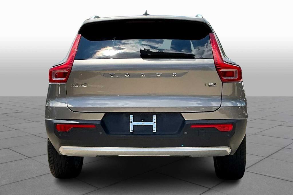 used 2022 Volvo XC40 car, priced at $22,495