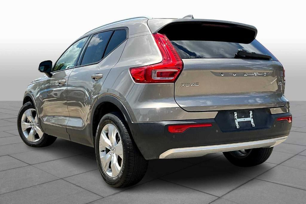 used 2022 Volvo XC40 car, priced at $22,495