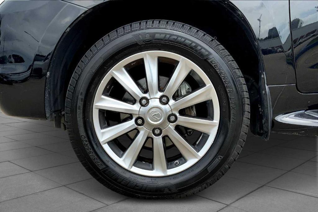 used 2011 Lexus LX 570 car, priced at $21,495