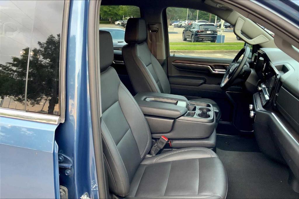 used 2024 GMC Sierra 1500 car, priced at $42,995