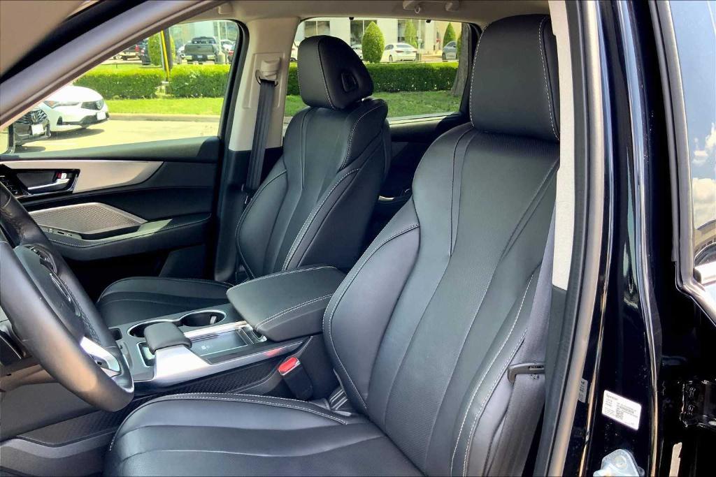 used 2024 Acura MDX car, priced at $50,995
