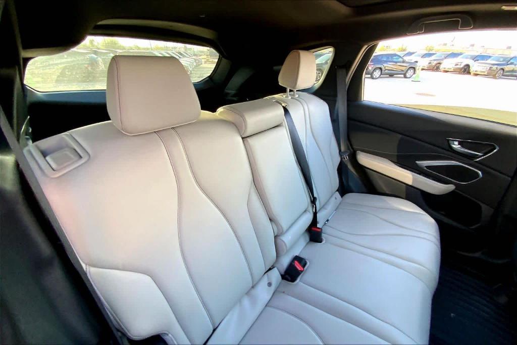 used 2025 Acura RDX car, priced at $40,995