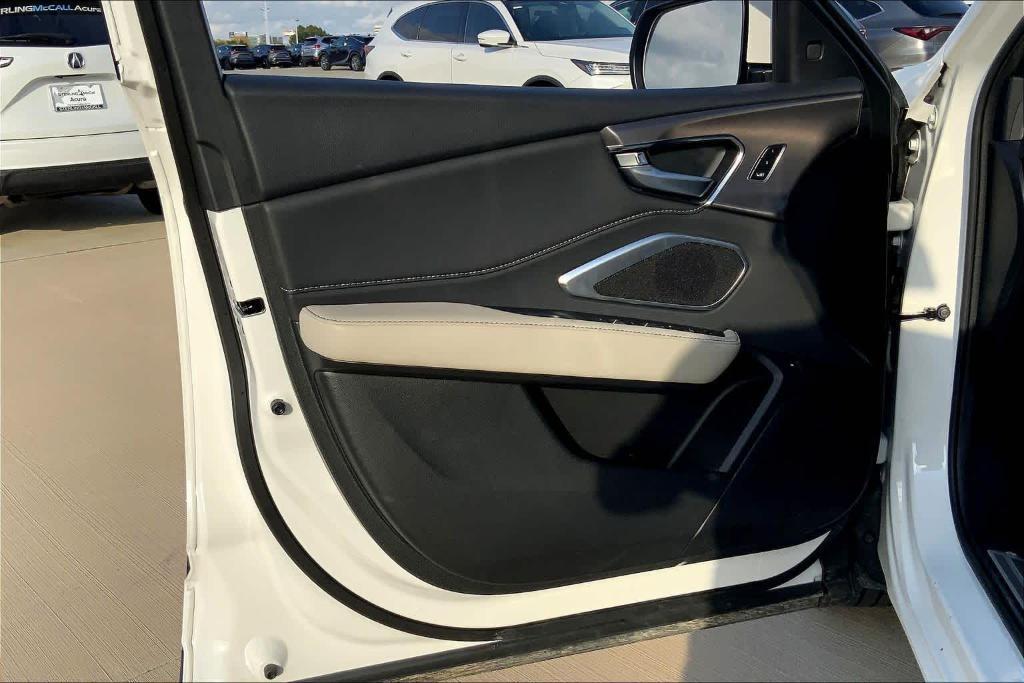 used 2025 Acura RDX car, priced at $40,995