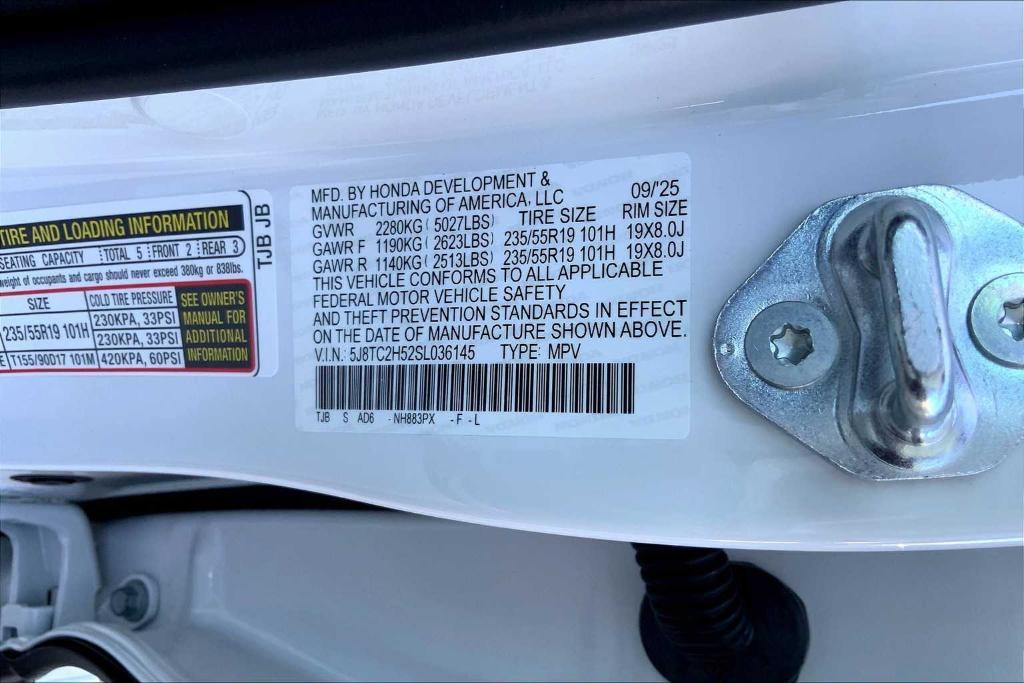 new 2025 Acura RDX car, priced at $49,250