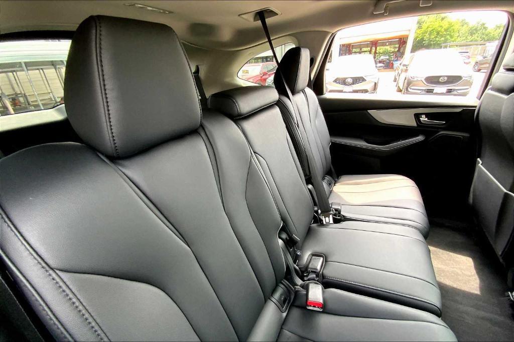 used 2025 Acura MDX car, priced at $49,994