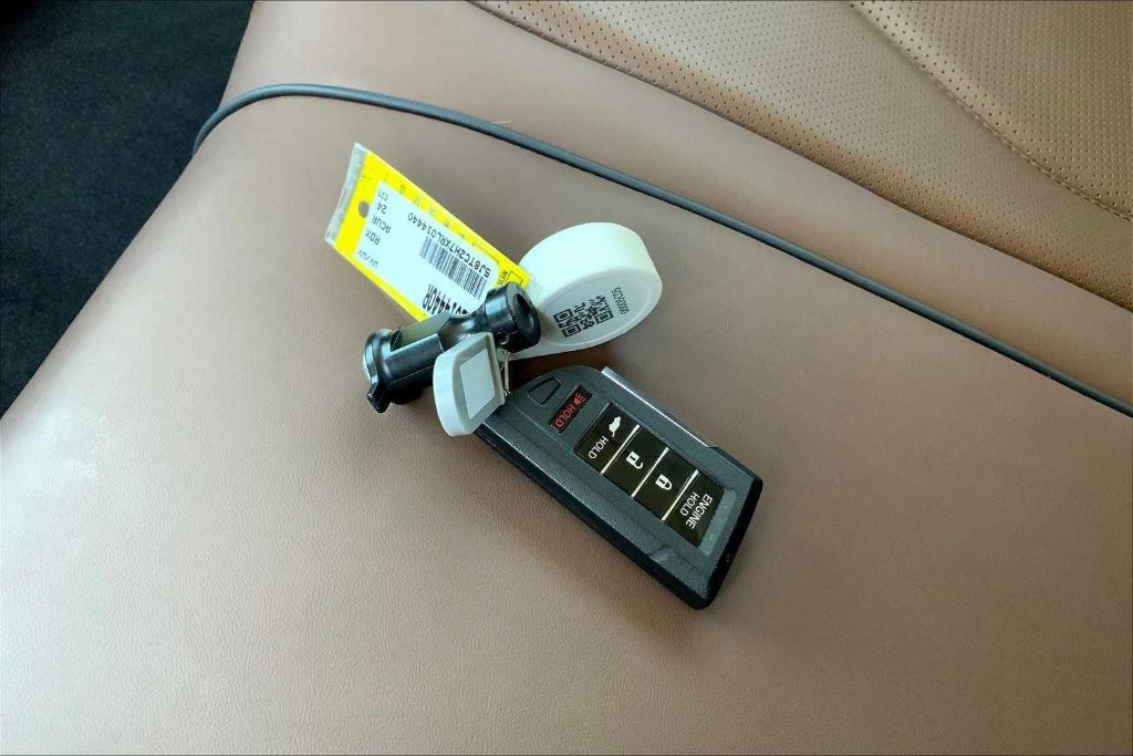 used 2024 Acura RDX car, priced at $45,995