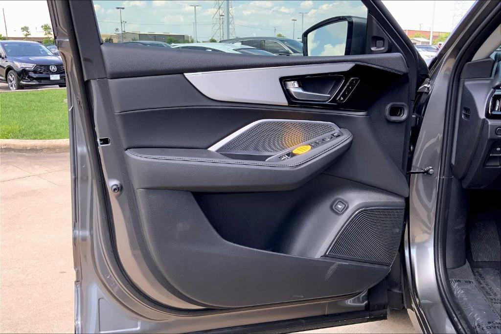 new 2025 Acura MDX car, priced at $53,150