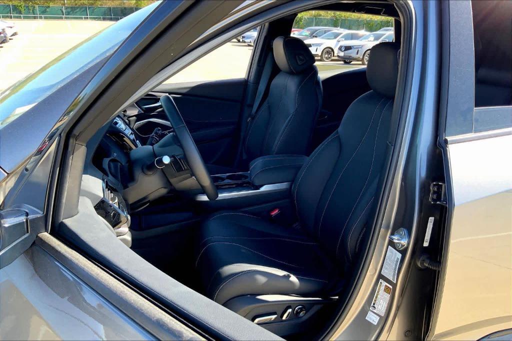 used 2025 Acura RDX car, priced at $40,495