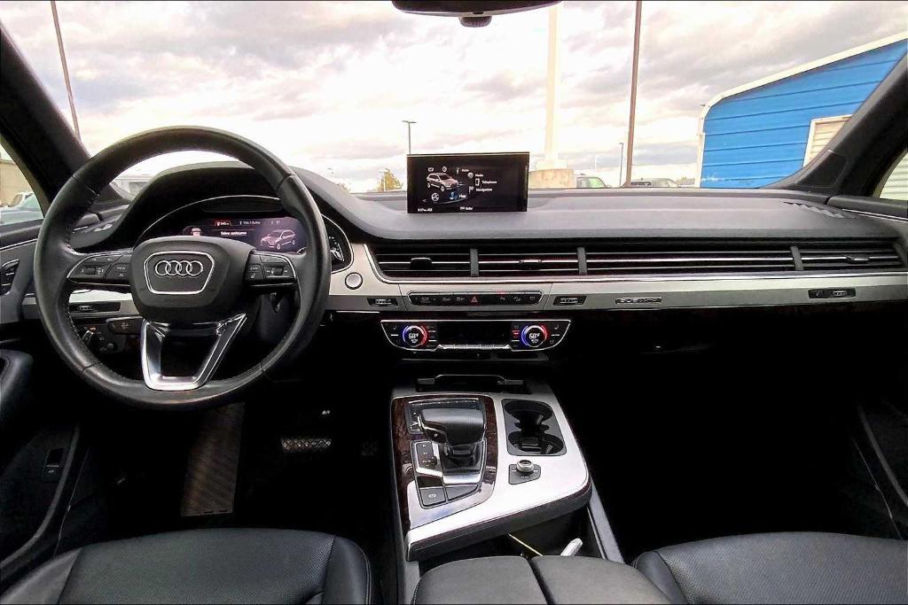 used 2019 Audi Q7 car, priced at $27,495