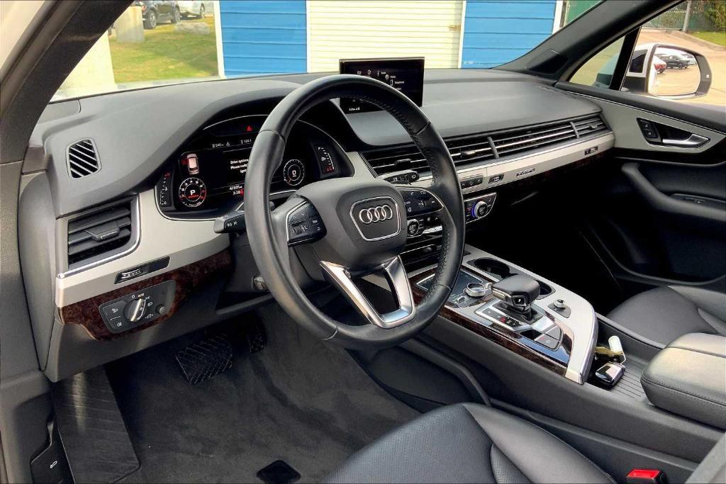 used 2019 Audi Q7 car, priced at $27,495