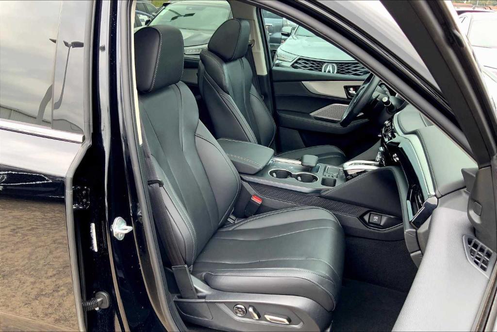 used 2023 Acura MDX car, priced at $43,495