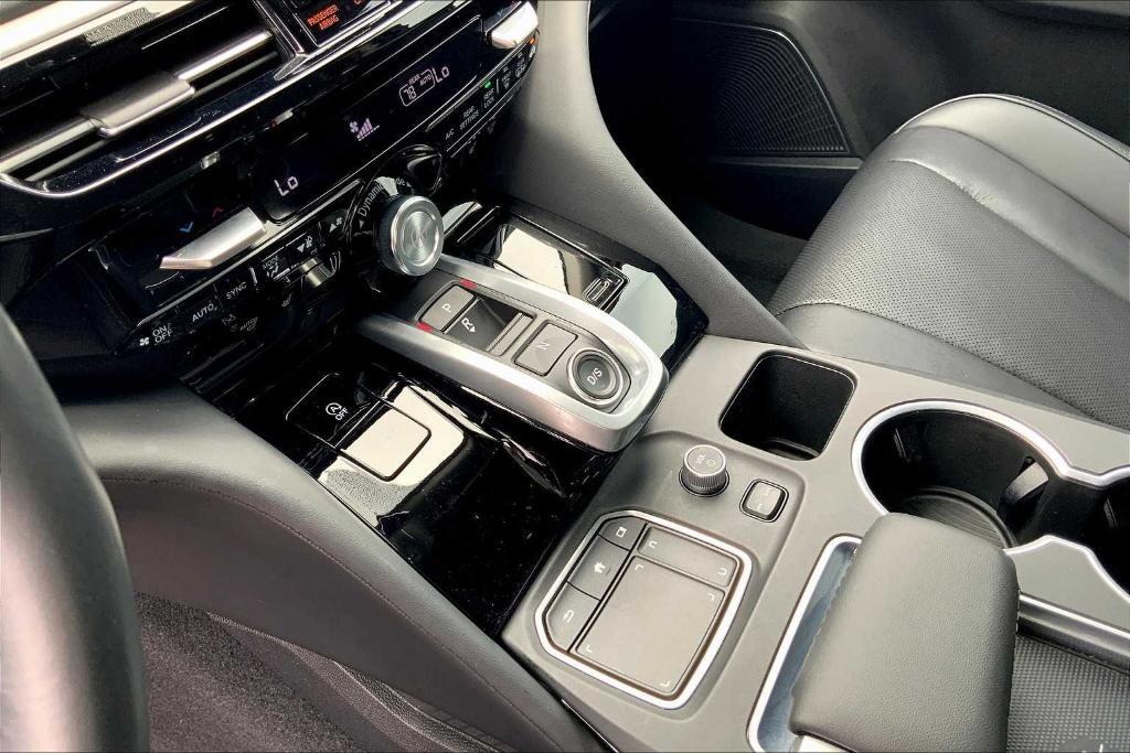 used 2023 Acura MDX car, priced at $43,495