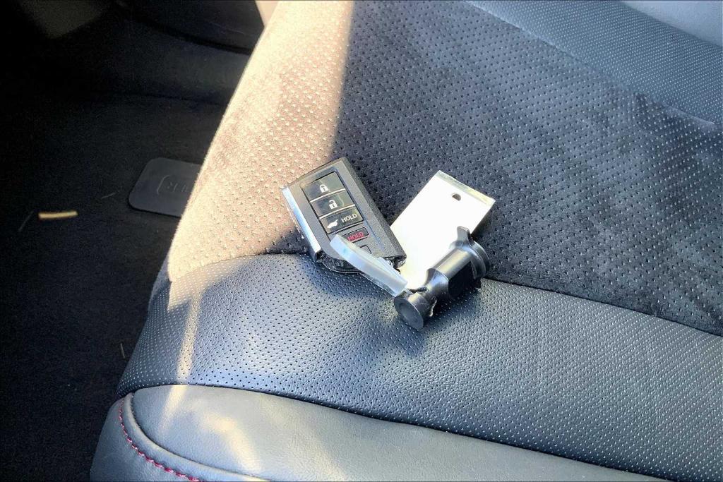 used 2023 Acura MDX car, priced at $37,495