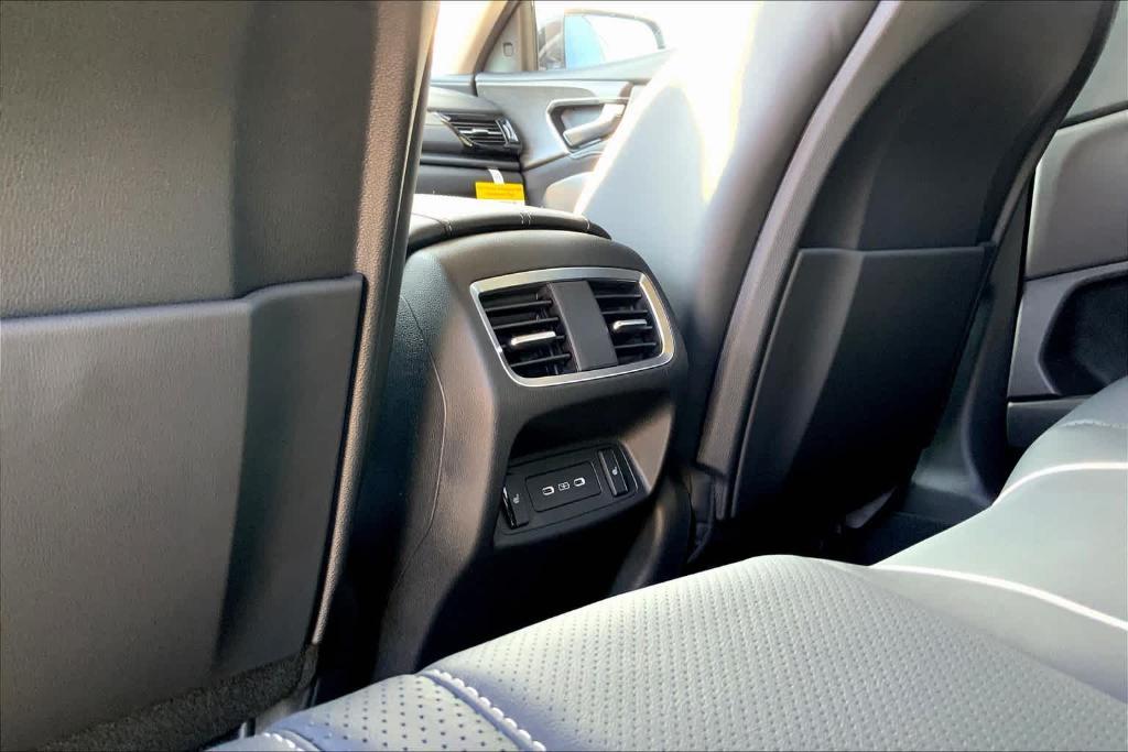 new 2025 Acura RDX car, priced at $54,400