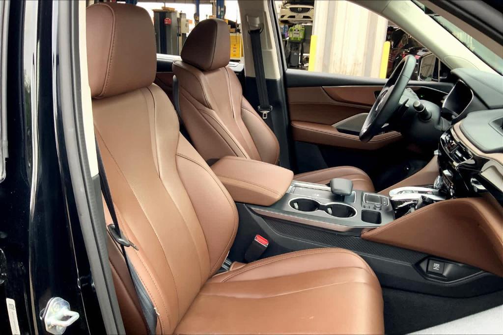 used 2023 Acura MDX car, priced at $43,995