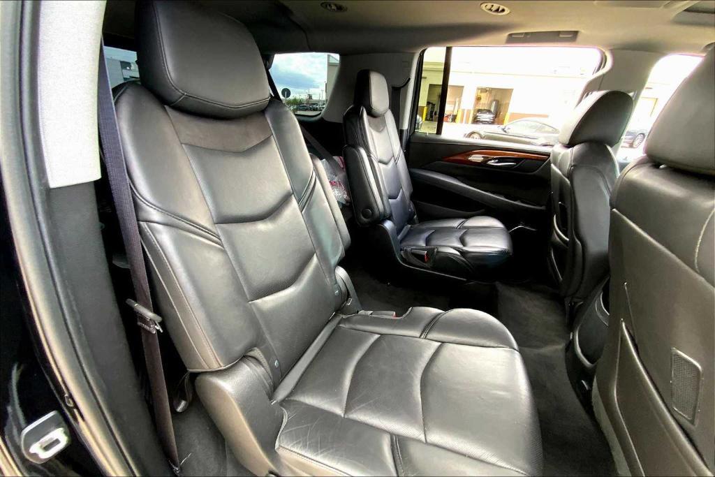 used 2015 Cadillac Escalade ESV car, priced at $29,495