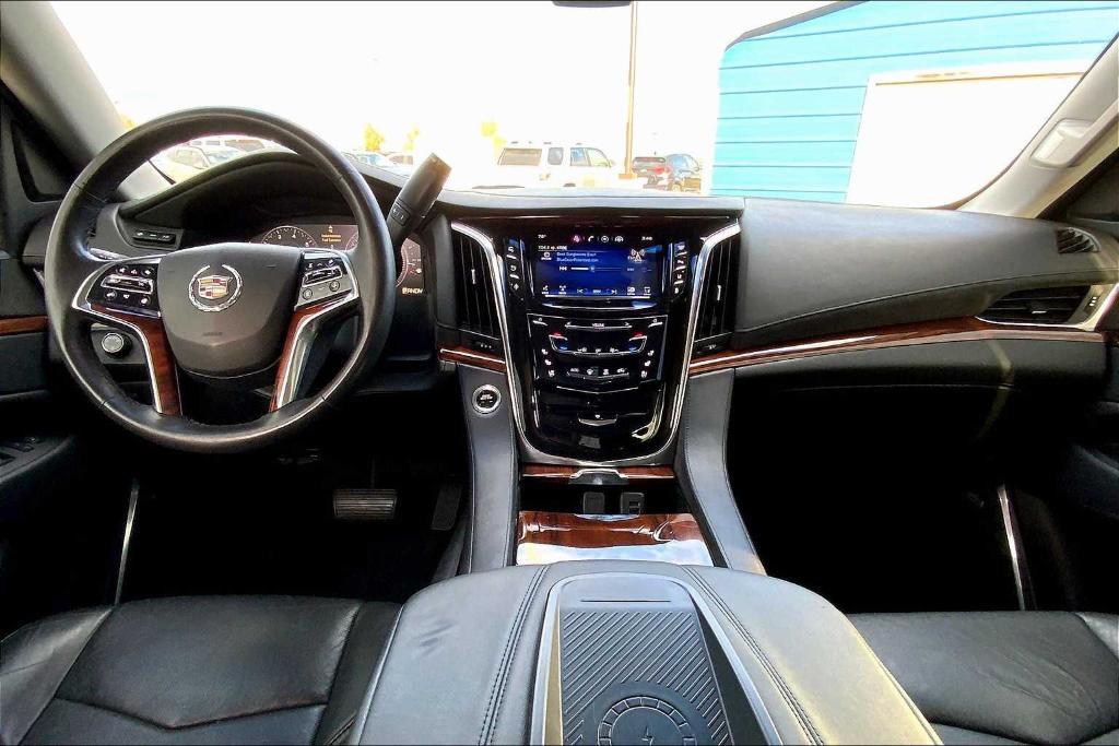 used 2015 Cadillac Escalade ESV car, priced at $29,495