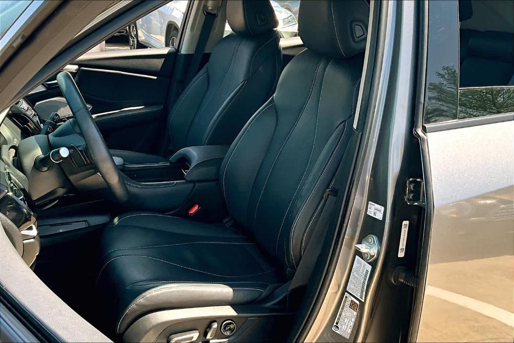 used 2023 Acura RDX car, priced at $35,995