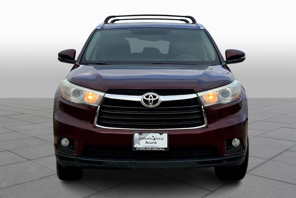 used 2016 Toyota Highlander car, priced at $18,495