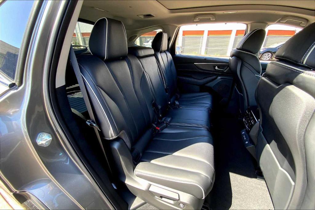 used 2024 Acura MDX car, priced at $55,495