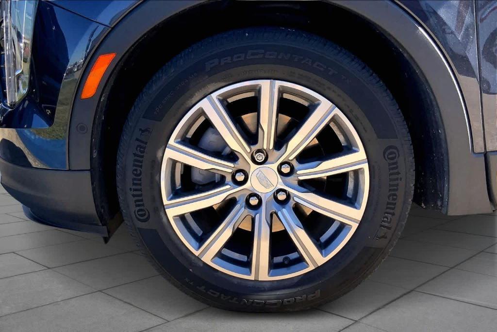 used 2022 Cadillac XT4 car, priced at $28,295