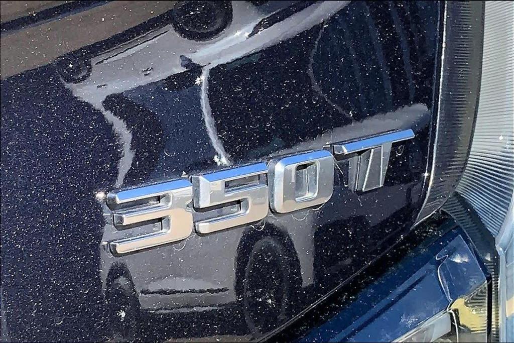 used 2022 Cadillac XT4 car, priced at $28,295