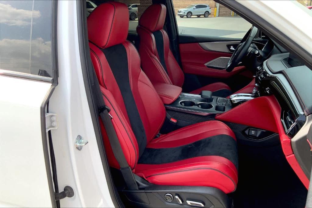 used 2022 Acura MDX car, priced at $41,495