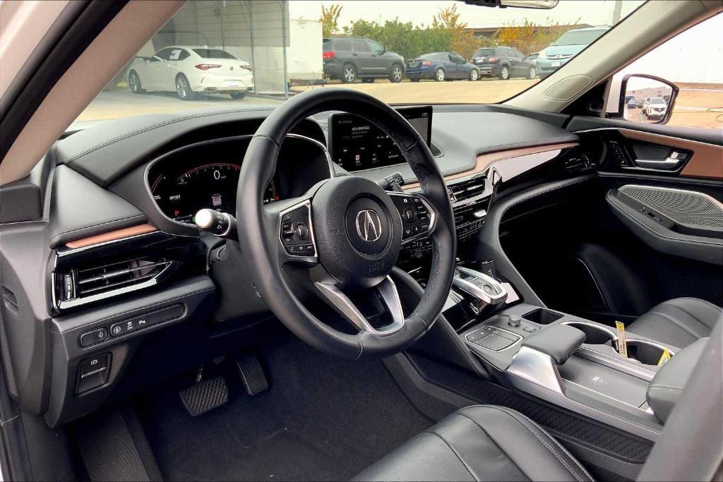 used 2022 Acura MDX car, priced at $41,995