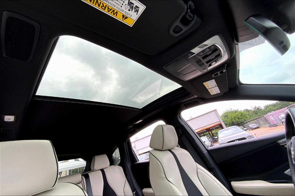 used 2025 Acura RDX car, priced at $45,495