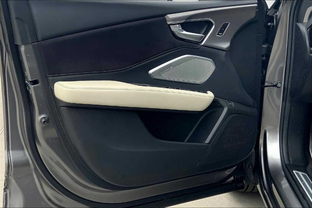used 2025 Acura RDX car, priced at $45,495