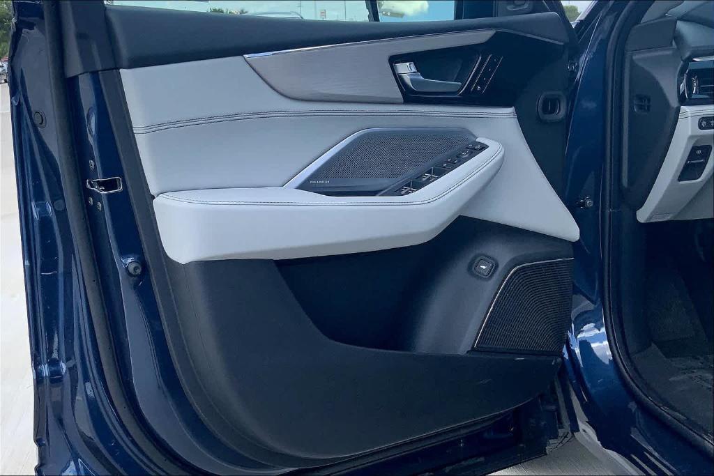 new 2025 Acura MDX car, priced at $67,650