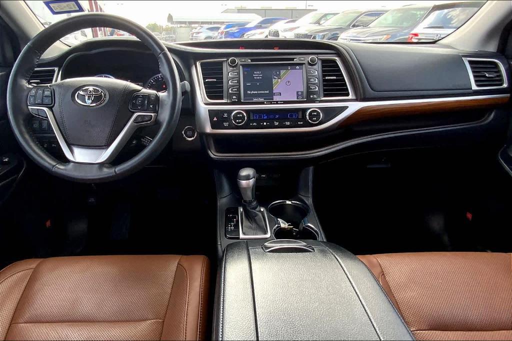 used 2019 Toyota Highlander car, priced at $33,995