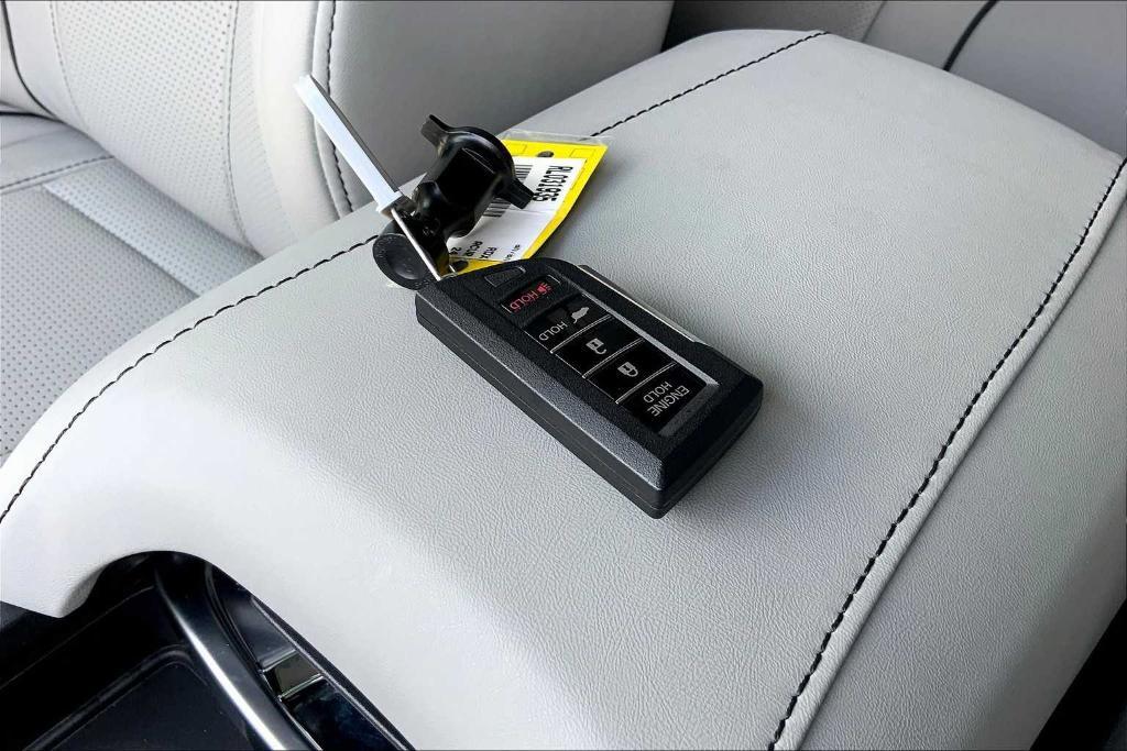 used 2024 Acura RDX car, priced at $45,995