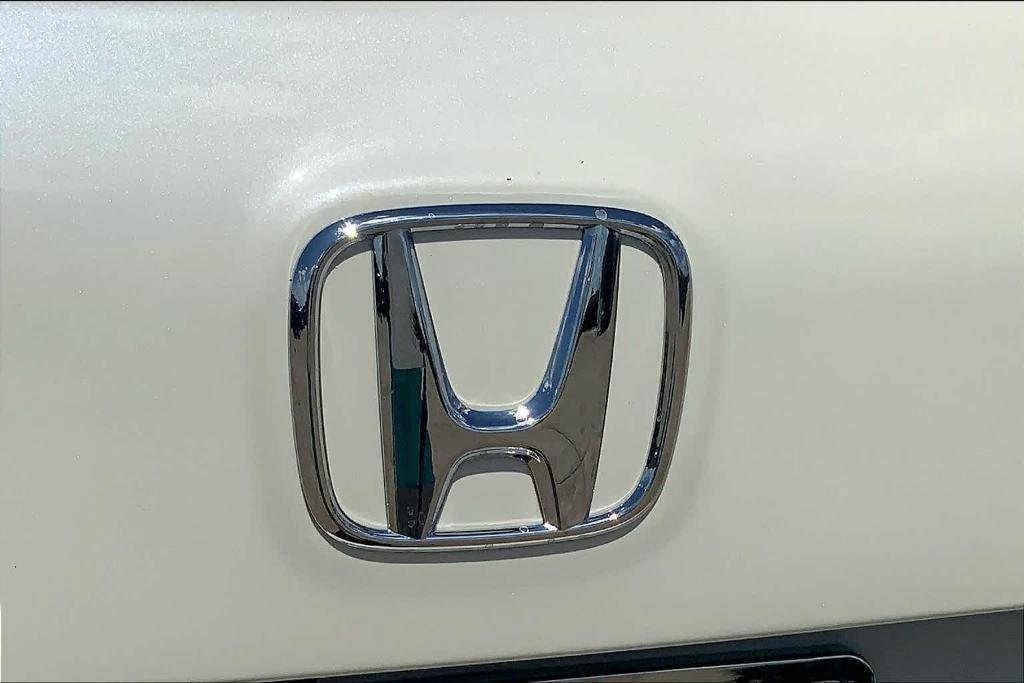 used 2018 Honda Pilot car, priced at $16,995